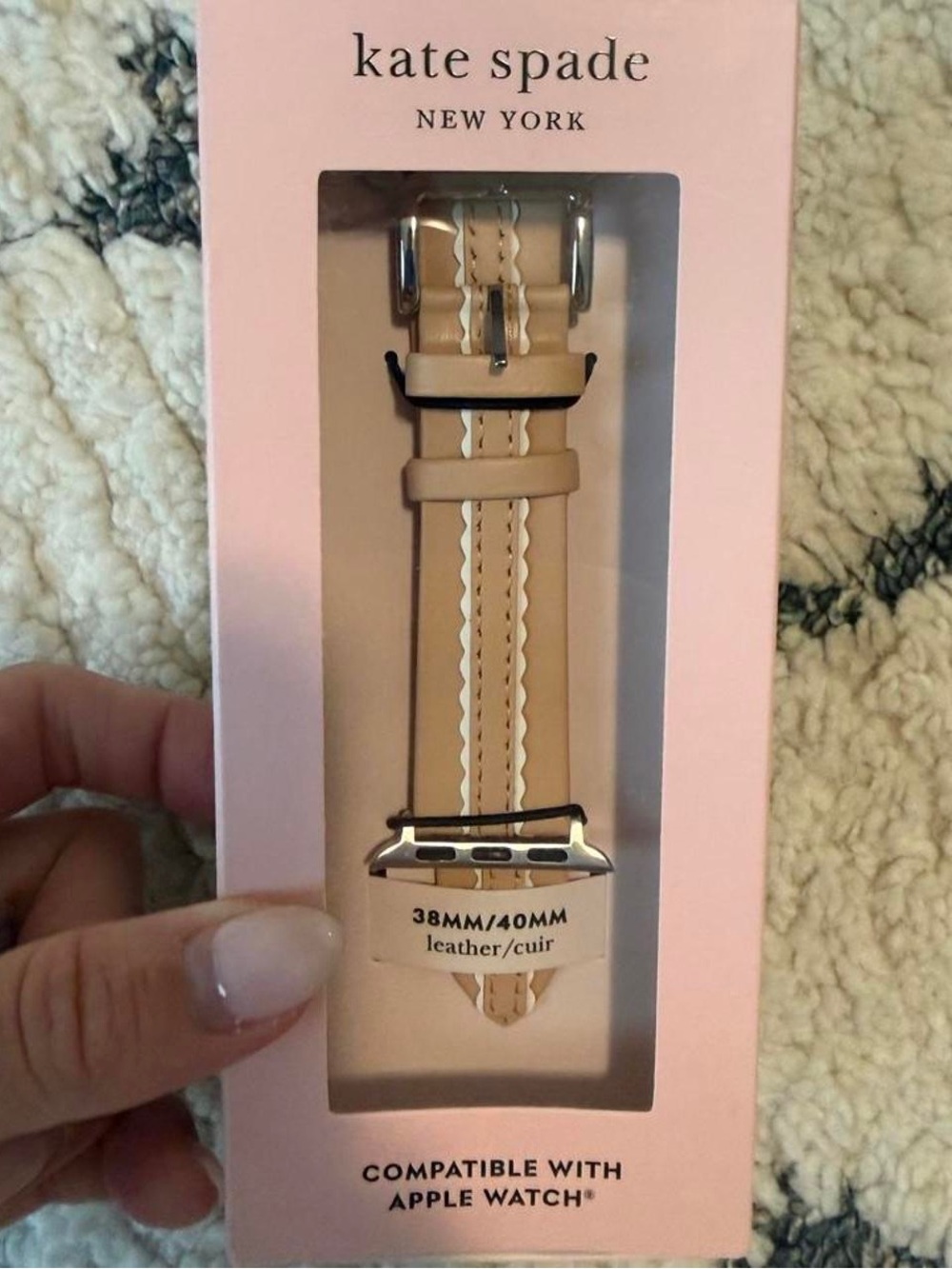 Kate spade tan scallop Apple Watch band 38/40mm